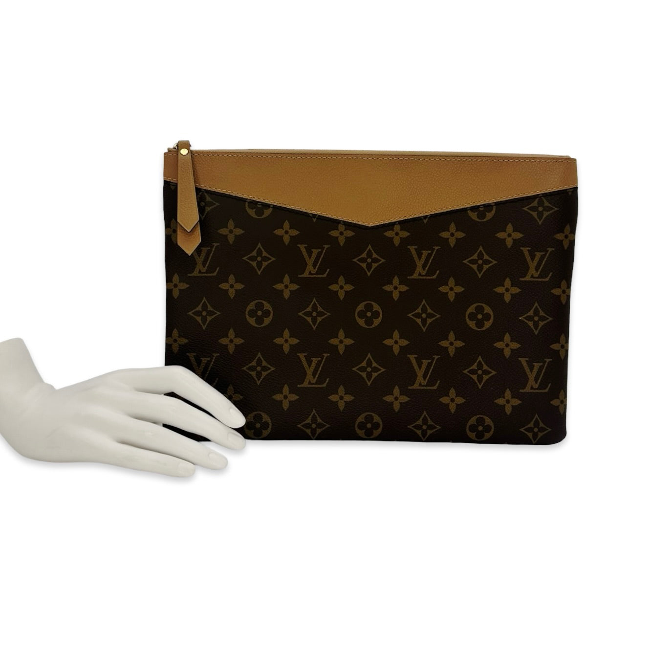 Louis Vuitton Monogram Daily Pouch