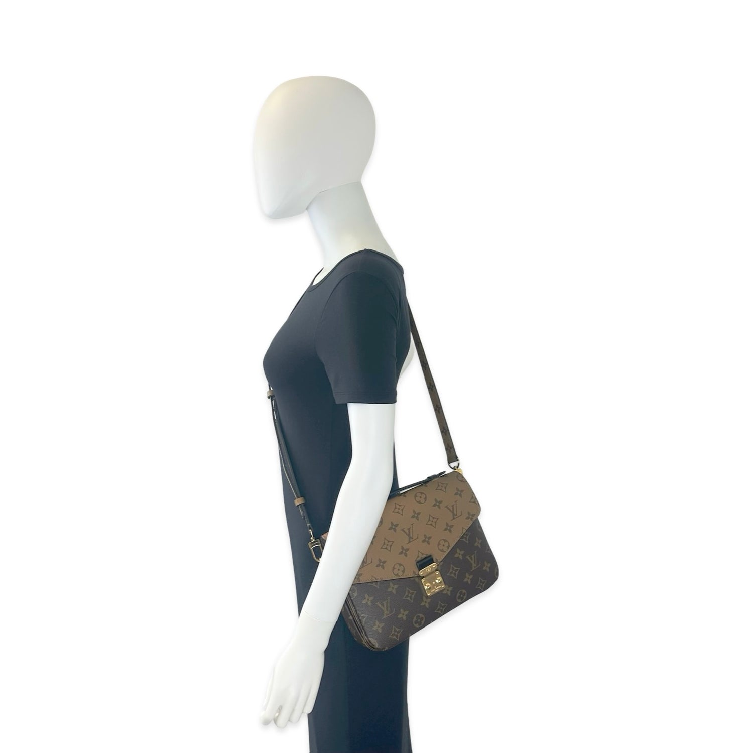 Louis Vuitton Monogram Reverse Pochette Metis