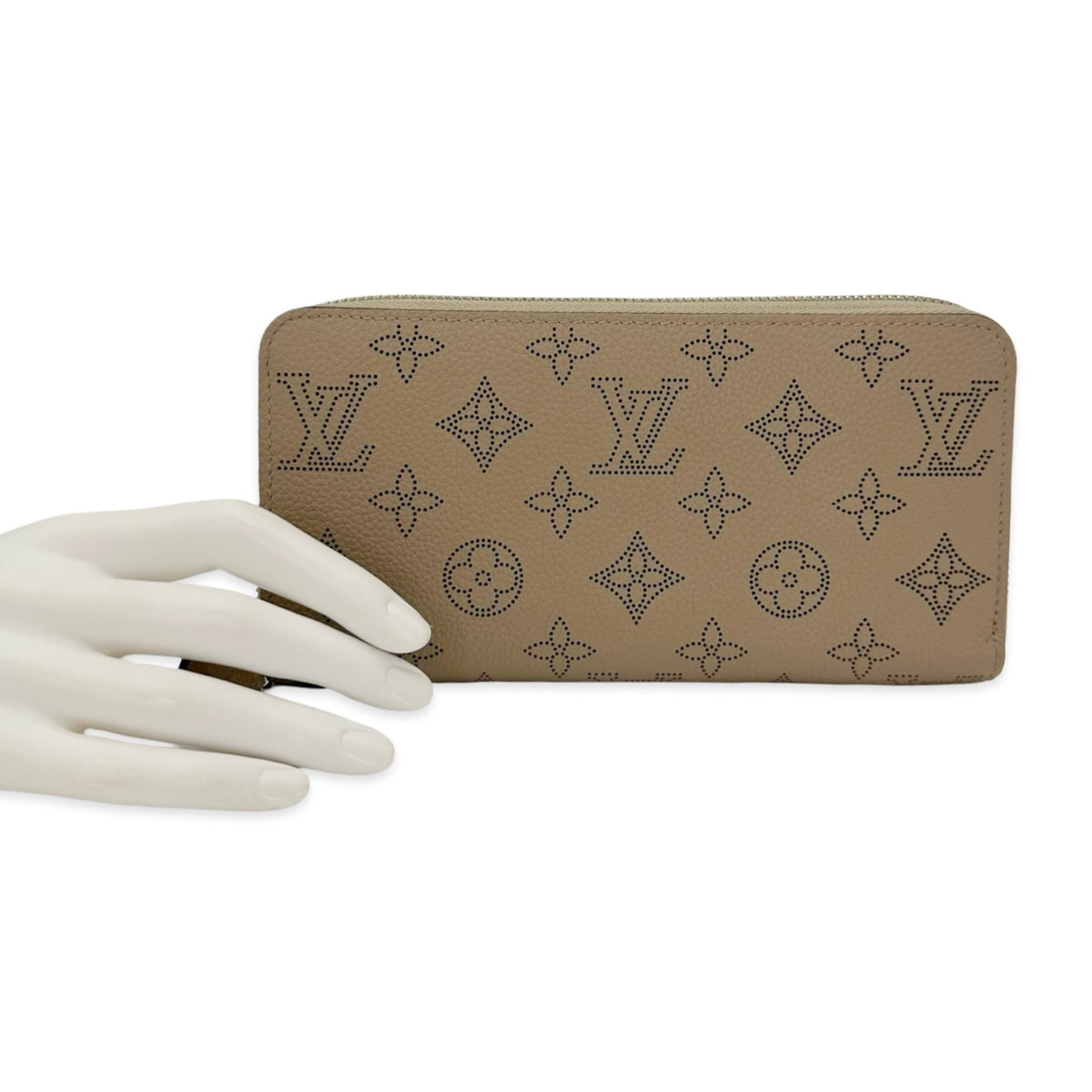 Louis Vuitton Mahina Zippy Wallet