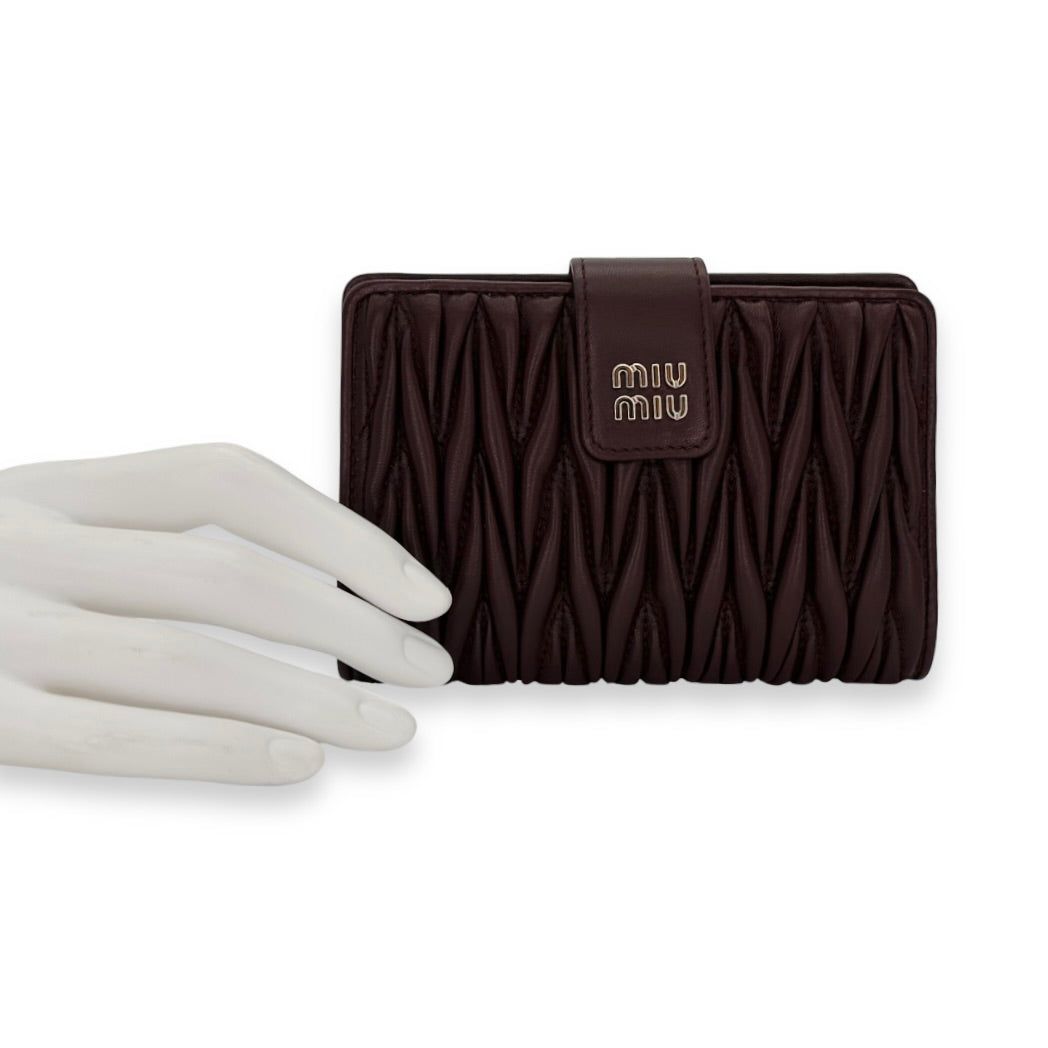 Miu Miu Matelasse Nappa Verticale Portfolio Wallet