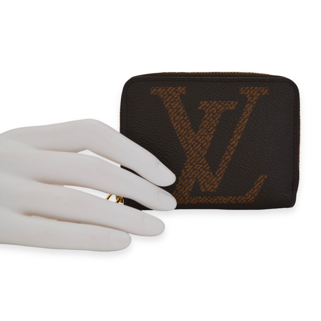 Louis Vuitton Monogram Giant Zippy Coin Purse