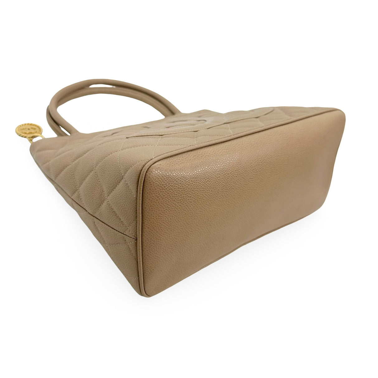 CHANEL: Quilted Caviar CC Medallion Tote