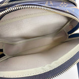 LOUIS VUITTON: Monogram Reporter PM