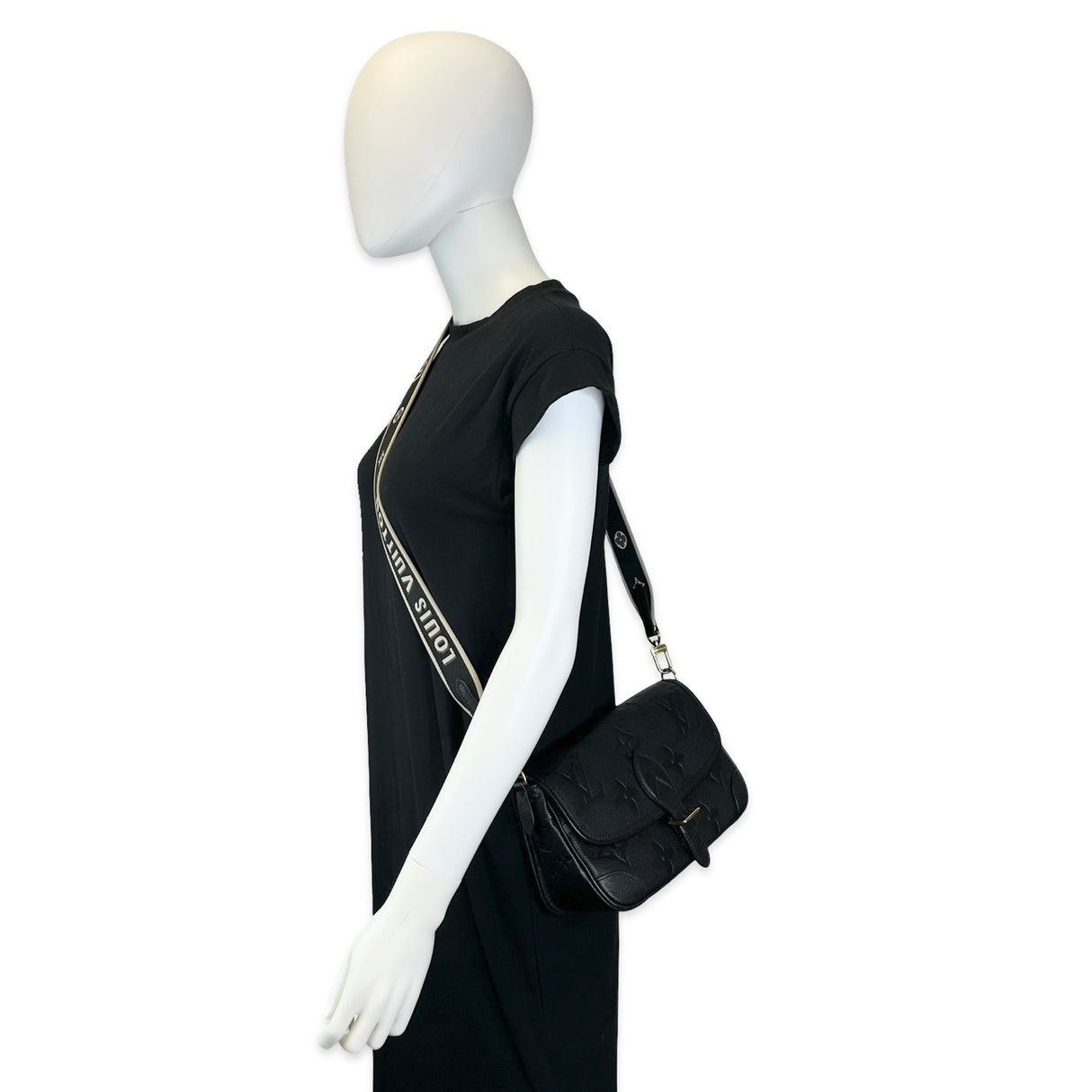 LOUIS VUITTON: Monogram Empreinte Diane