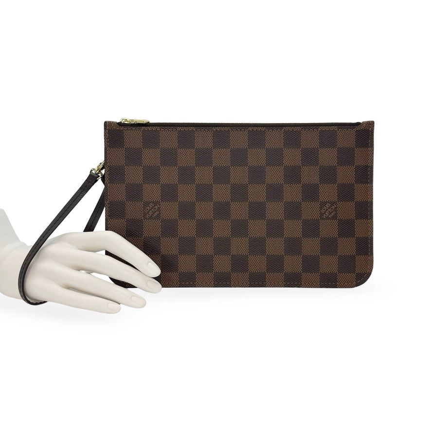 LOUIS VUITTON: Damier Ebene Neverfull Pochette