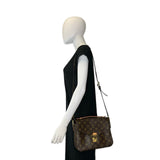 LOUIS VUITTON: Monogram Pochette Metis
