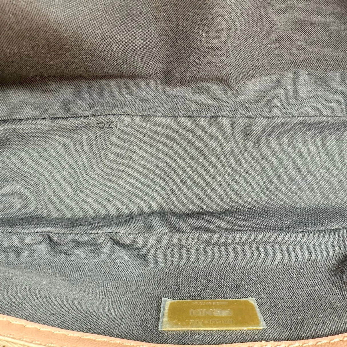 FF Embossed Baguette