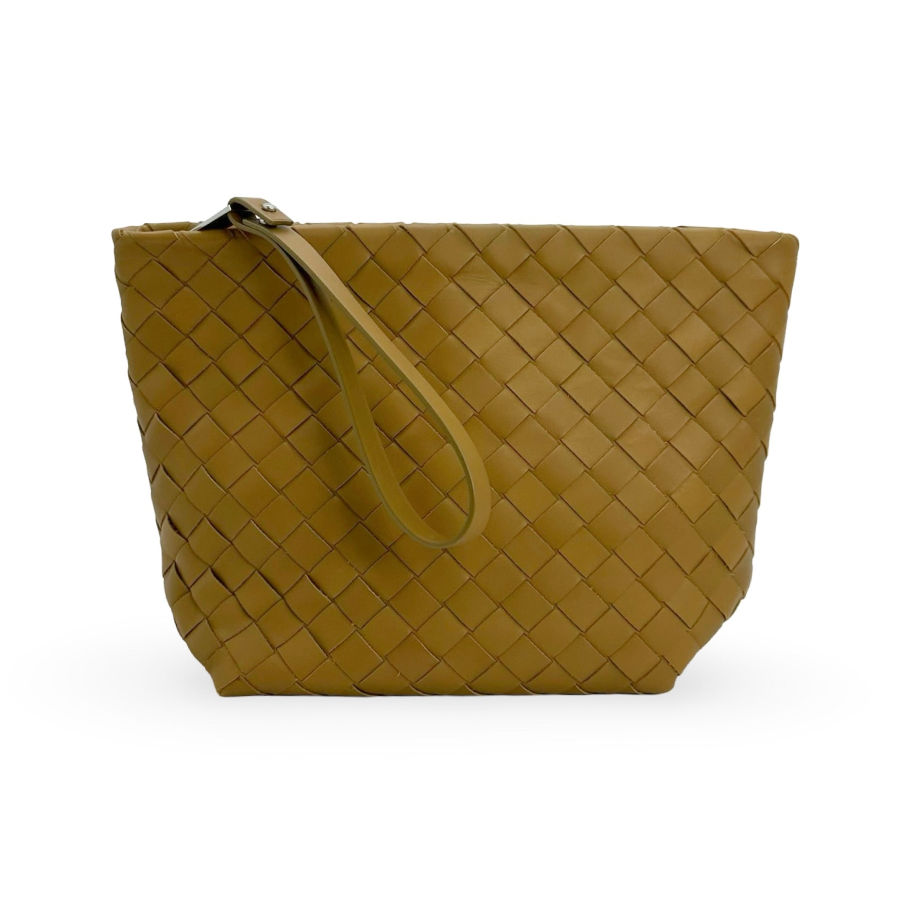 BOTTEGA VENETA: Intrecciato Zip Pouch Wristlet – Luv Luxe