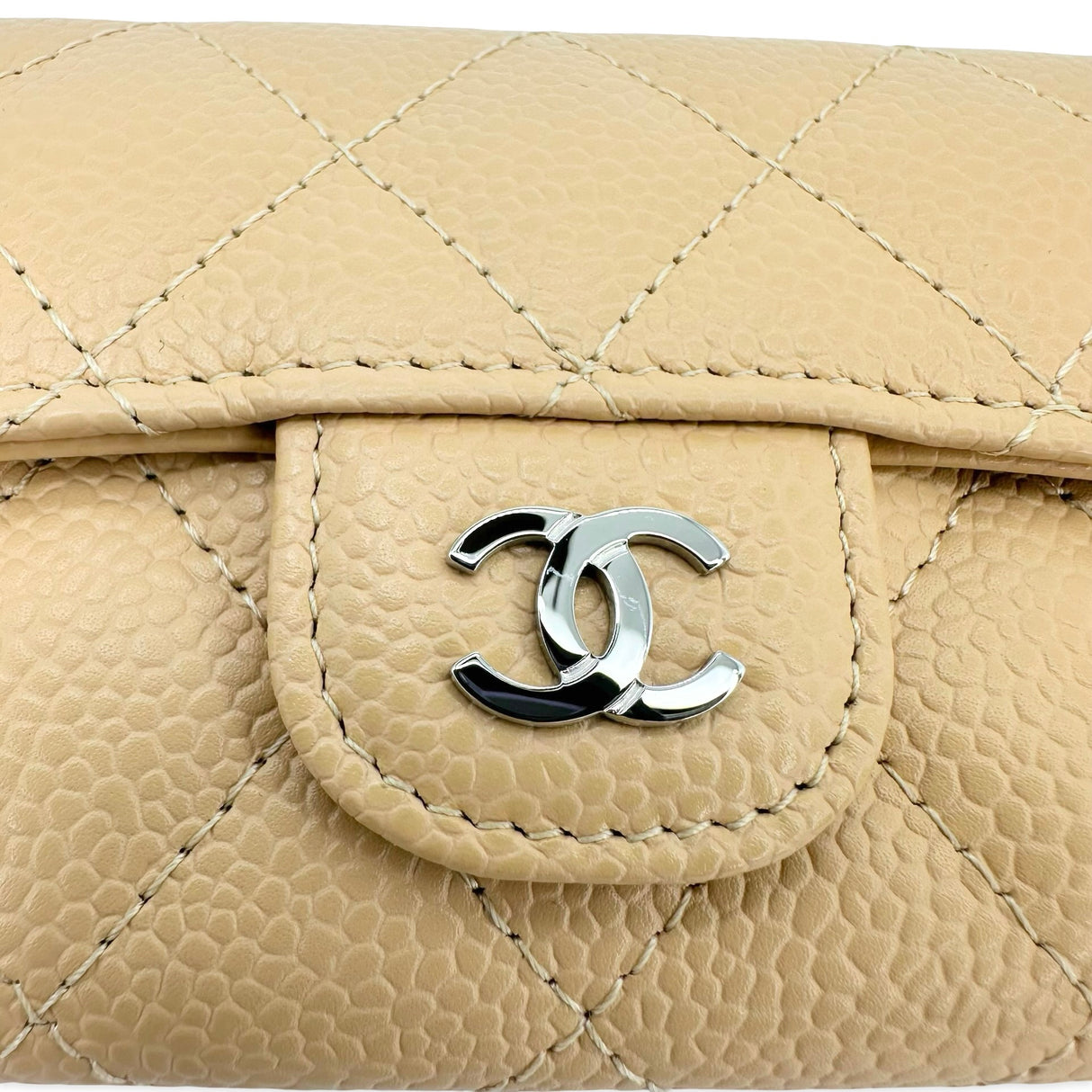 CHANEL: Quilted Caviar Classic Flap Card Holder