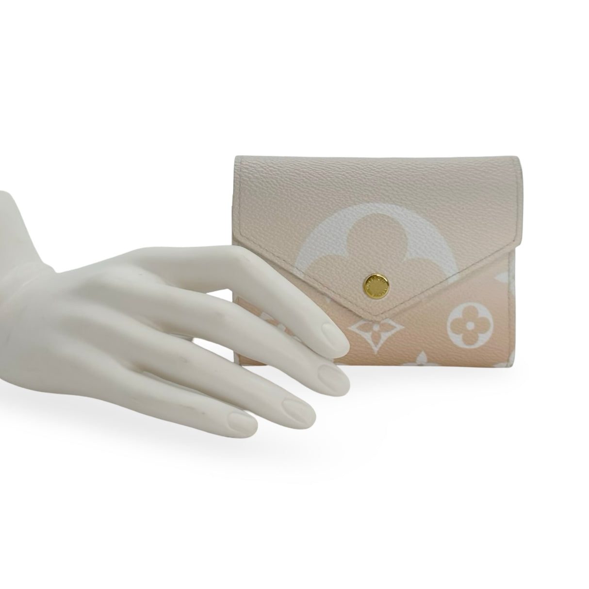 LOUIS VUITTON: Monogram By the Pool Victorine Wallet