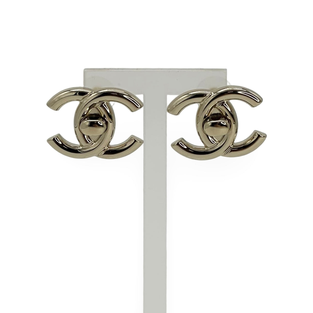 CHANEL: CC Turnlock Stud Earrings