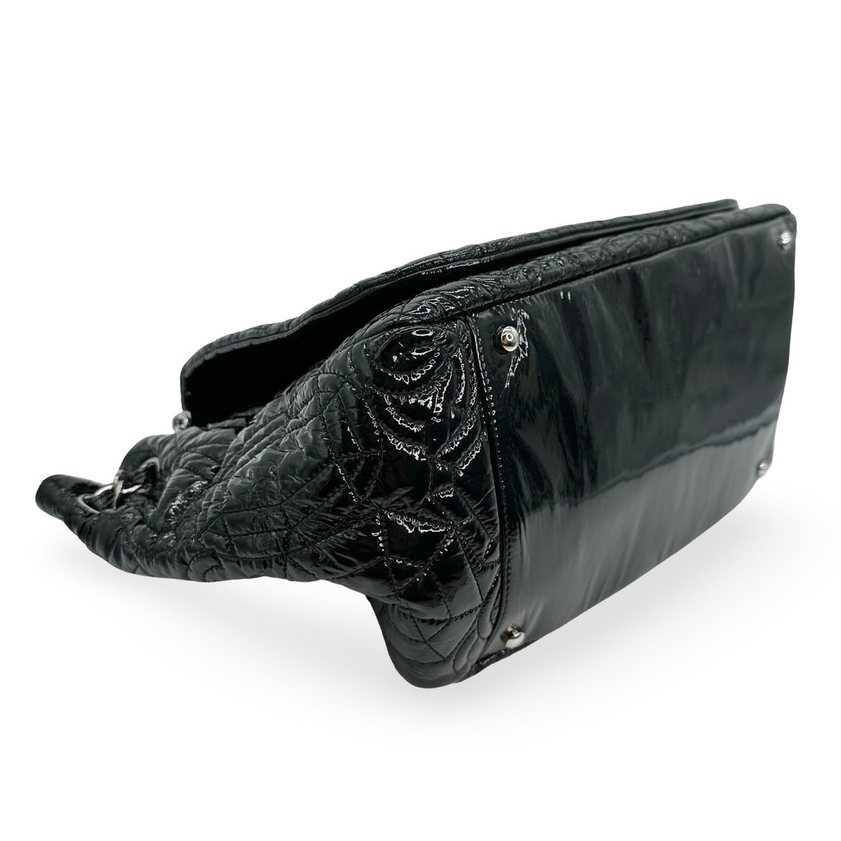 CHANEL: Quilted Vinyl Graphic Edge Accordion Flap Bag