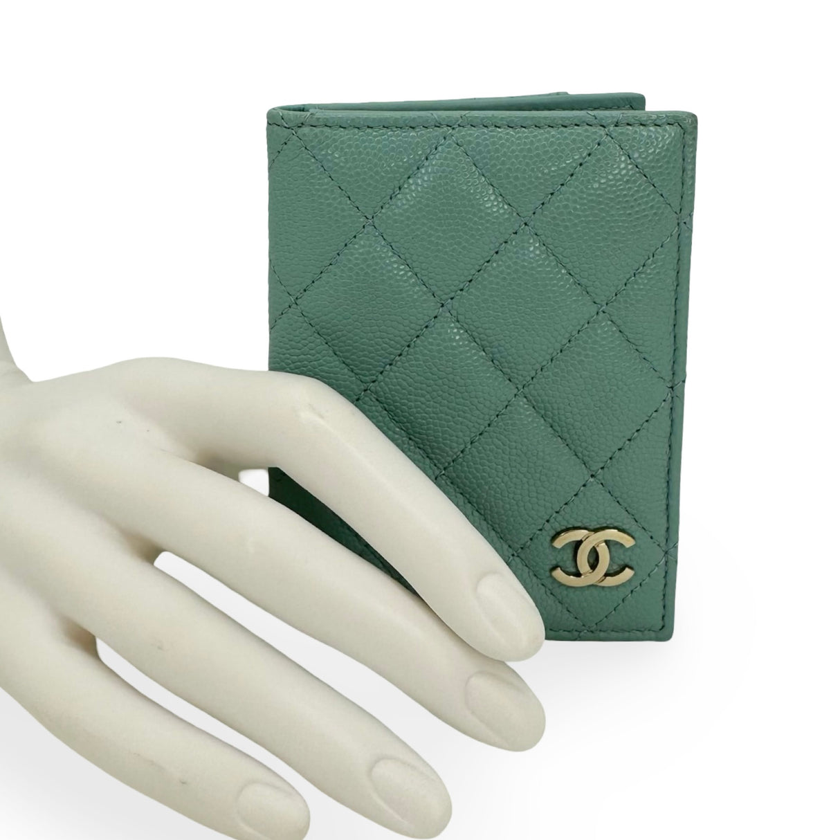 CHANEL: Quilted Caviar Bifold Card Holder