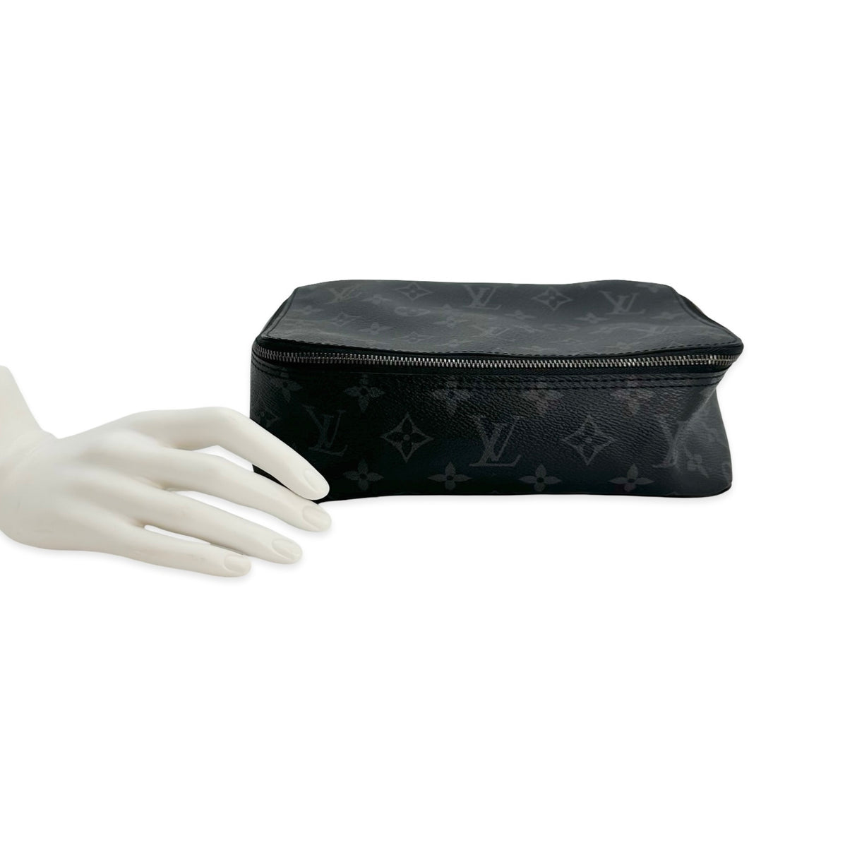 LOUIS VUITTON: Monogram Eclipse Packing Cube MM