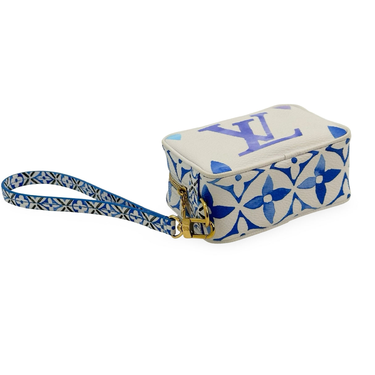 LOUIS VUITTON: Monogram Giant By the Pool Wapity Case