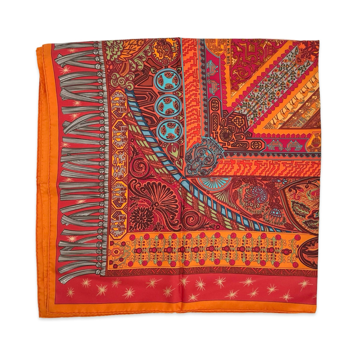 Silk Sun Un Tapis Volant 90 Square Scarf