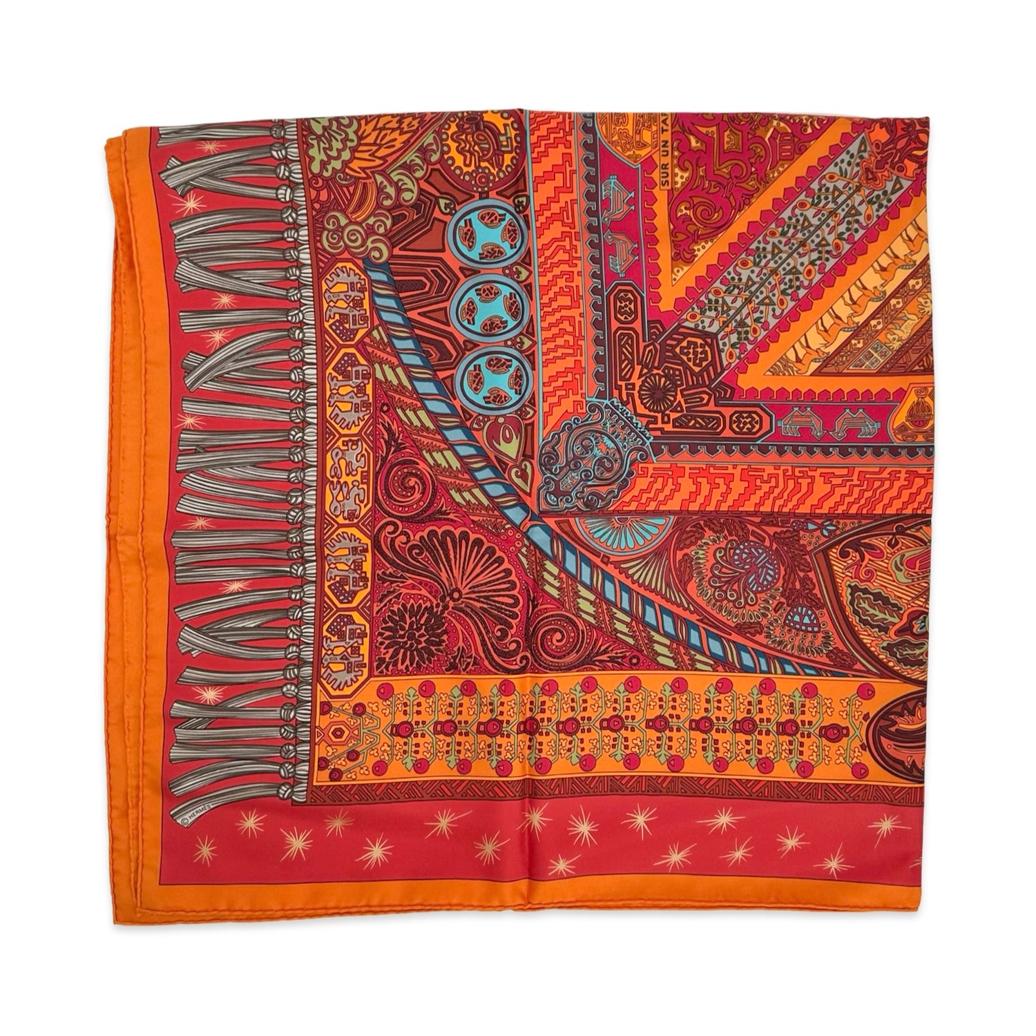 Silk Sun Un Tapis Volant 90 Square Scarf