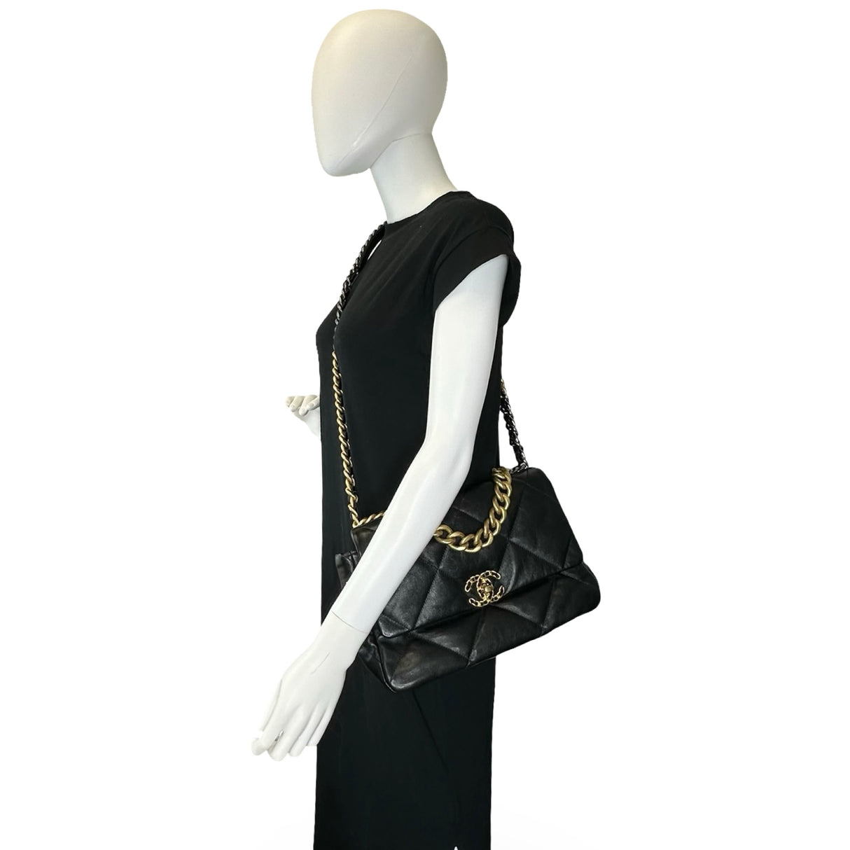 CHANEL: Quilted Lambskin Medium 19 Flap Bag