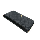 CHANEL: Quilted Caviar Large Gusset Zip Wallet