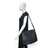 LOUIS VUITTON: Damier Graphite Daniel Messenger GM