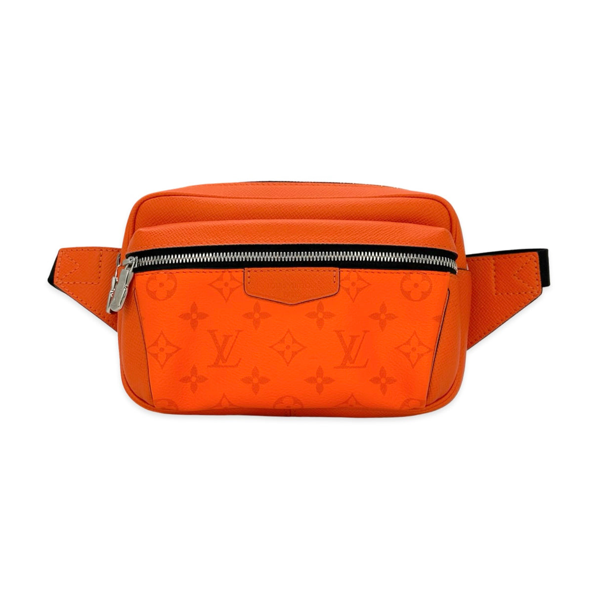 LOUIS VUITTON: Taigarama Outdoor Bumbag