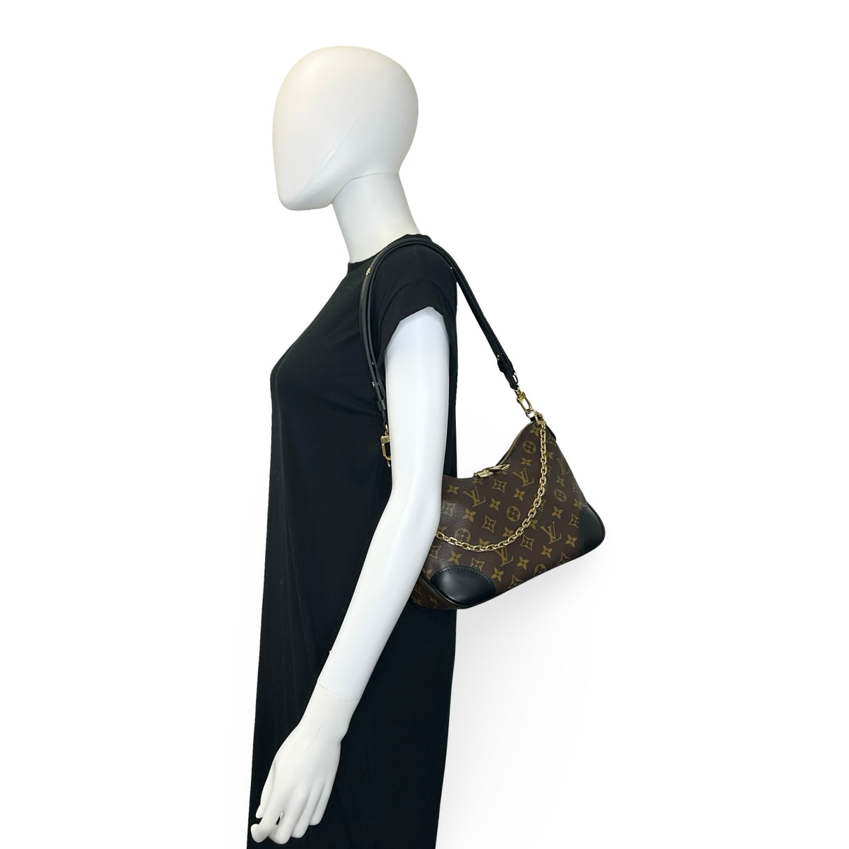 LOUIS VUITTON: Monogram Boulogne NM