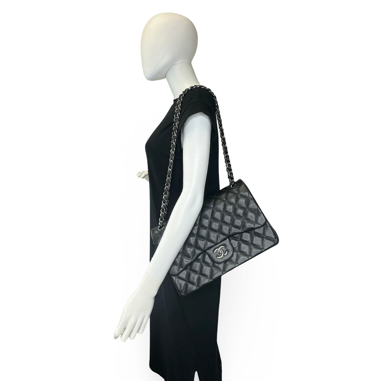 CHANEL: Iridescent Quilted Caviar Jumbo Classic Double Flap