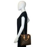 LOUIS VUITTON: Monogram Sac Plat BB