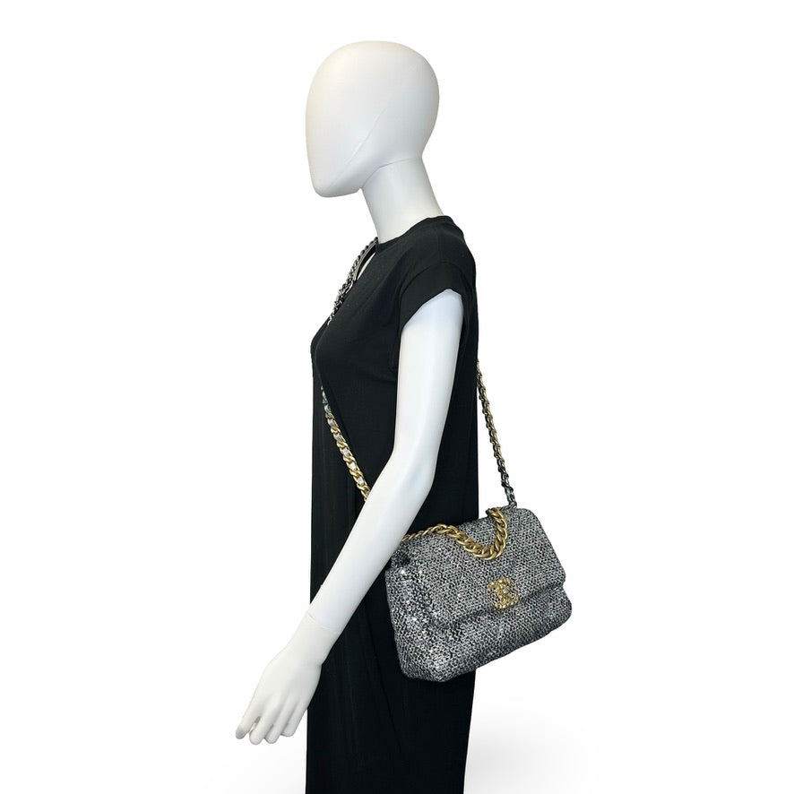 CHANEL: Quilted Sequin Small 19 Flap Bag
