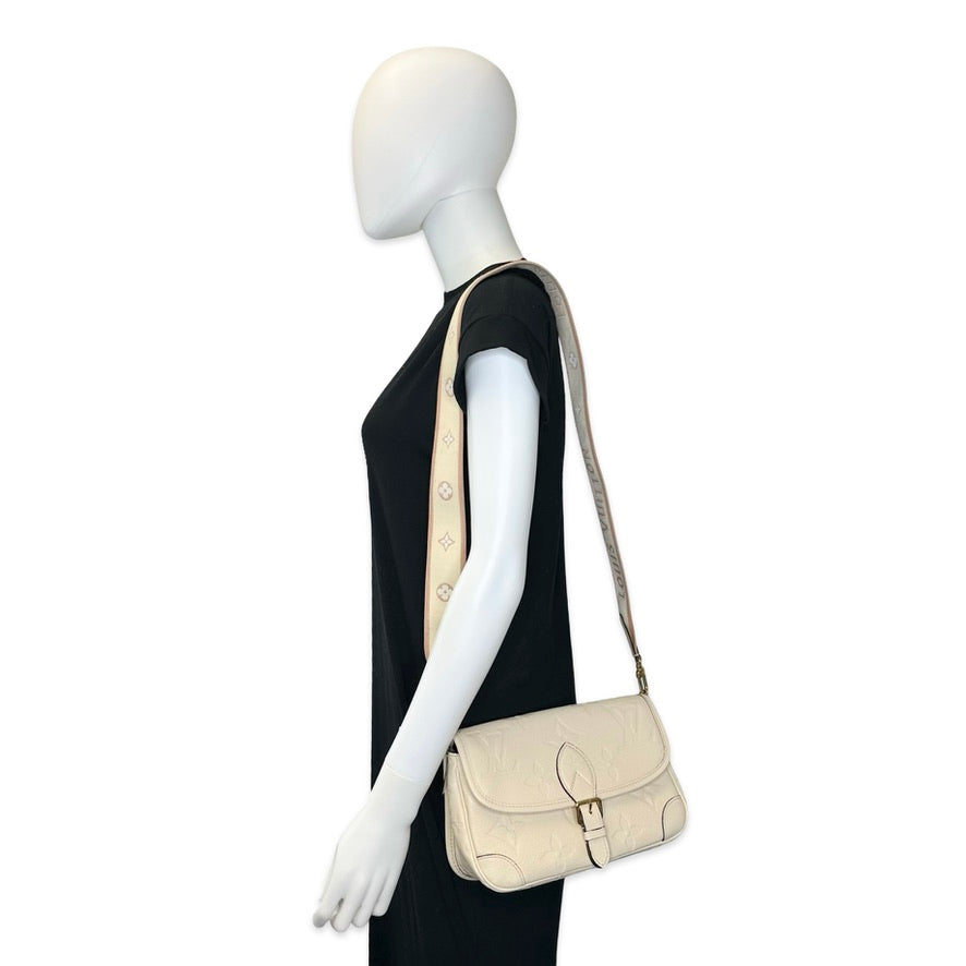 LOUIS VUITTON: Monogram Empreinte Diane