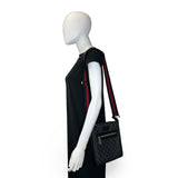 GUCCI: GG Supreme Small Messenger