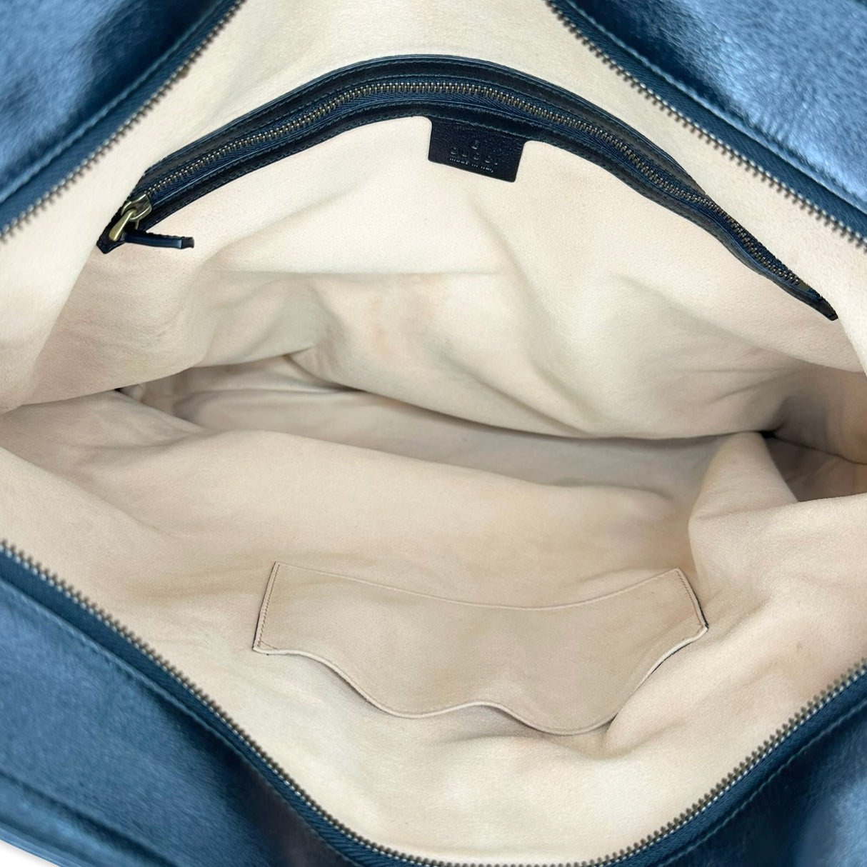 GUCCI: Quilted Leather GG Marmont Slim Tote