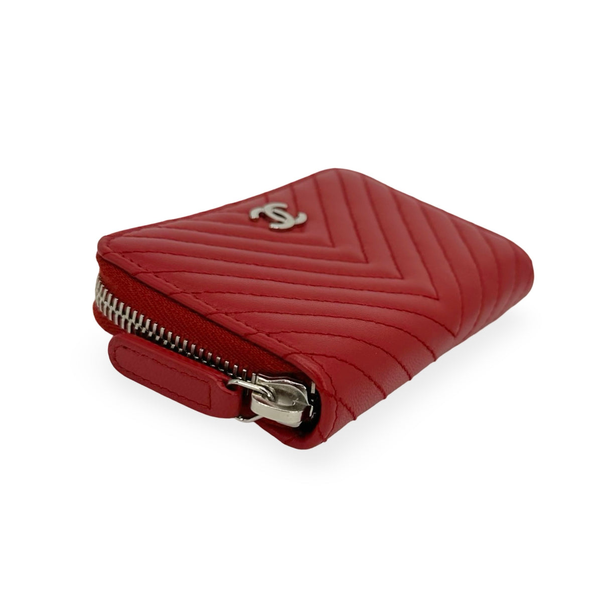 CHANEL: Chevron Quilted Lambskin Zip Coin Purse