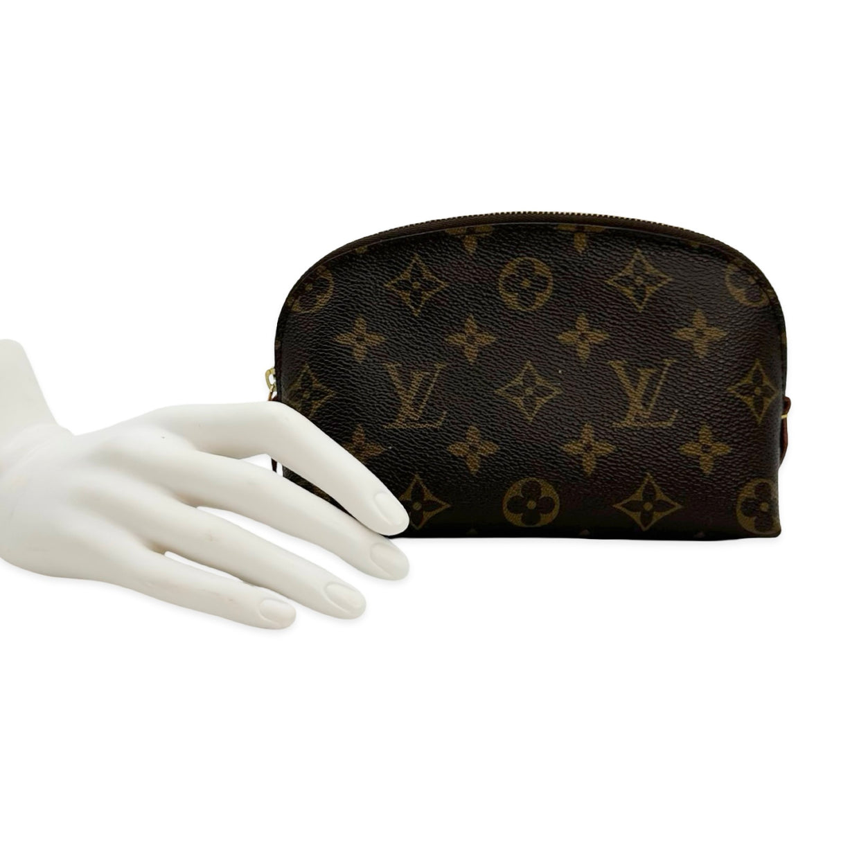 LOUIS VUITTON: Monogram Cosmetic Pouch PM