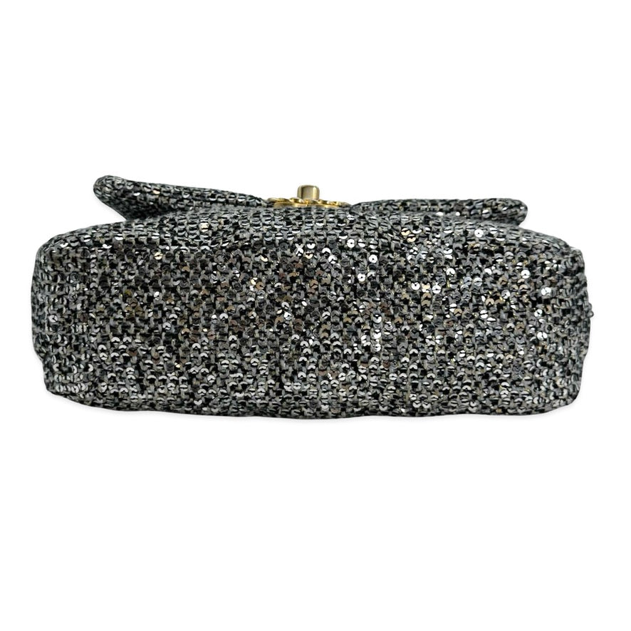 CHANEL: Quilted Sequin Small 19 Flap Bag