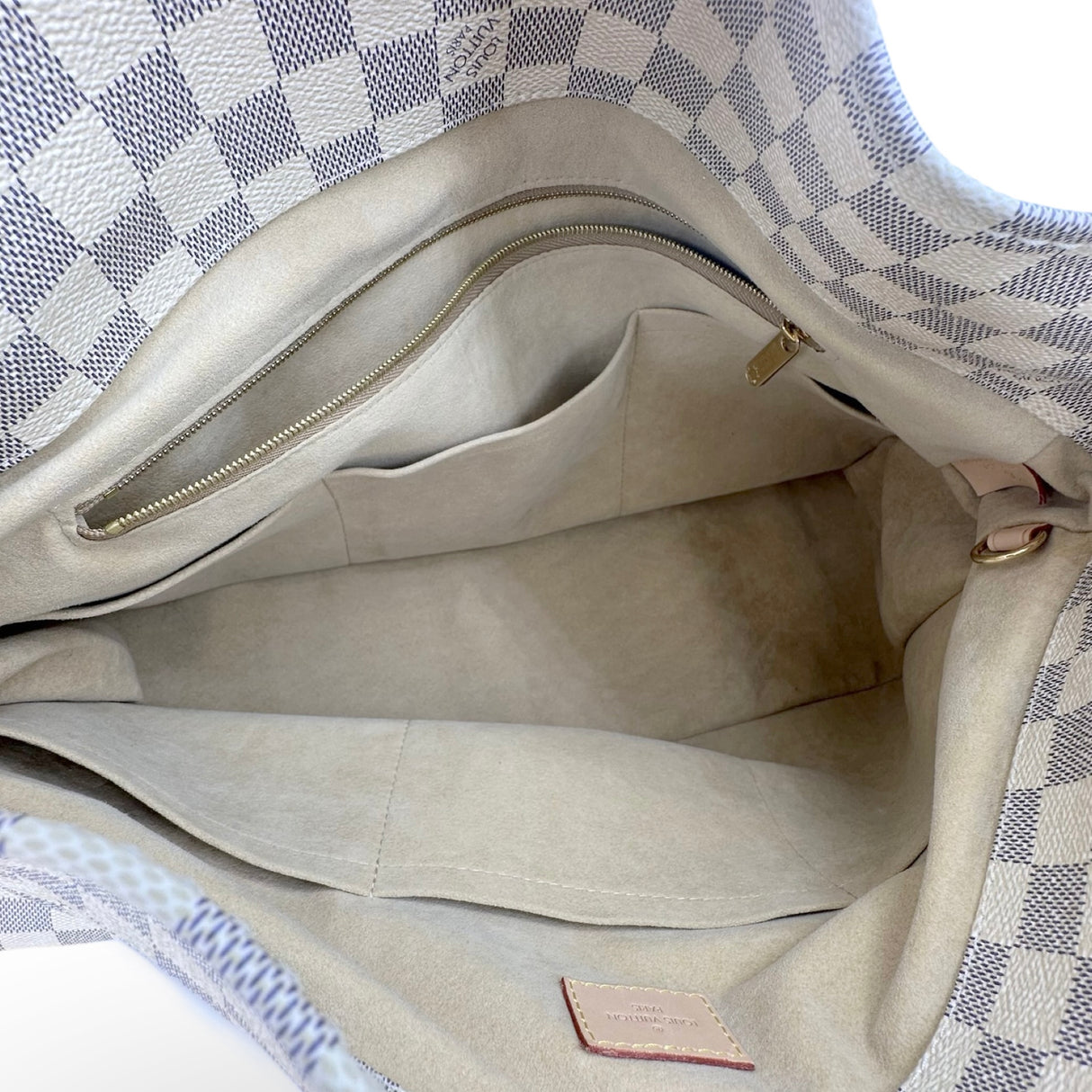 LOUIS VUITTON: Damier Azur Artsy MM