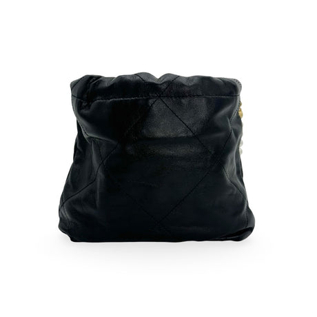 CHANEL: Quilted Leather Pearl Chain Mini 22