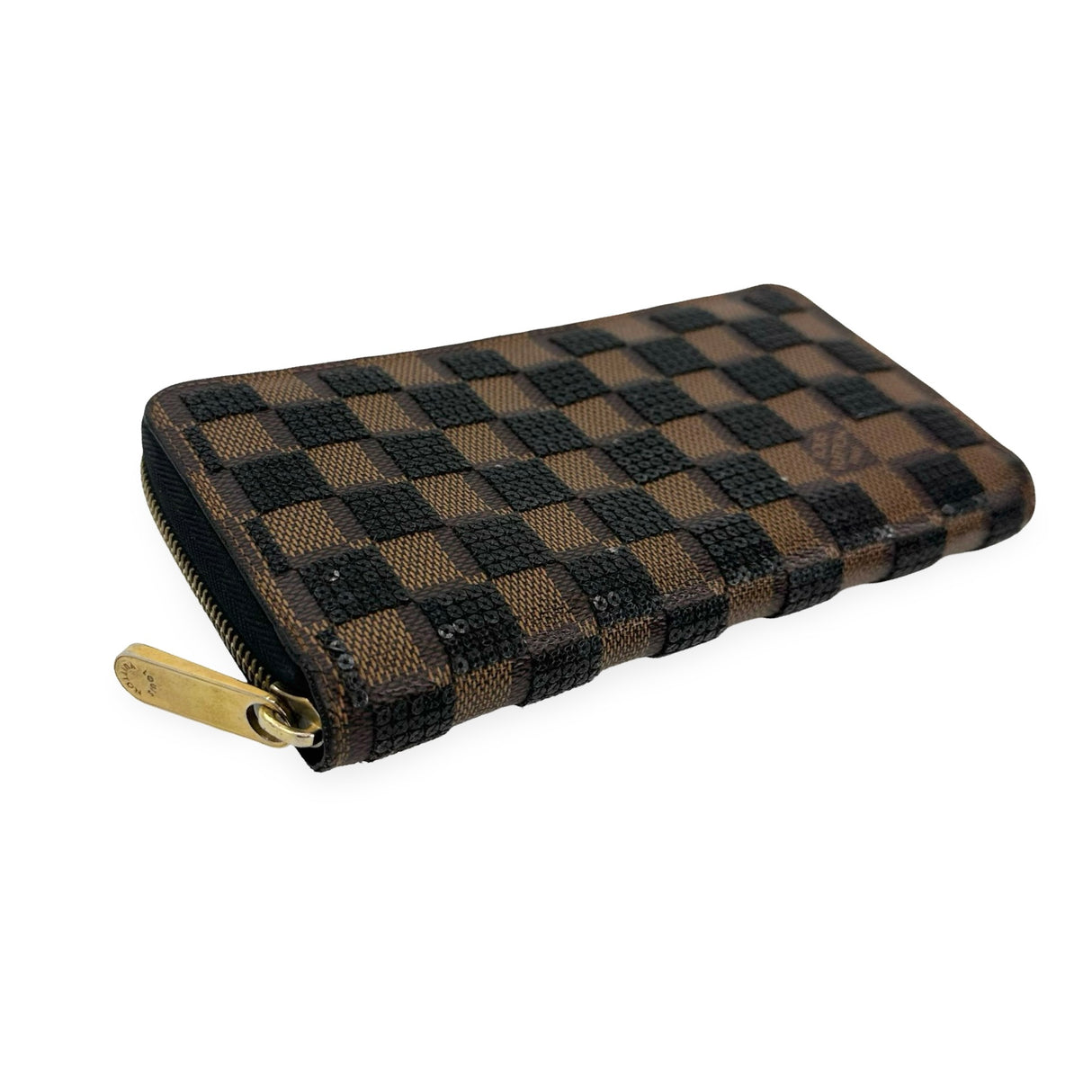 LOUIS VUITTON: Damier Paillettes Ebene Sequin Zippy Wallet