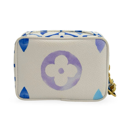 LOUIS VUITTON: Monogram Giant By the Pool Wapity Case
