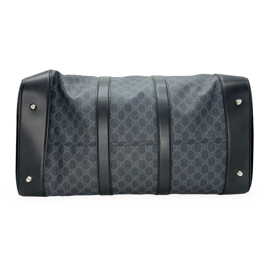 GUCCI: GG Supreme Large Duffle Bag