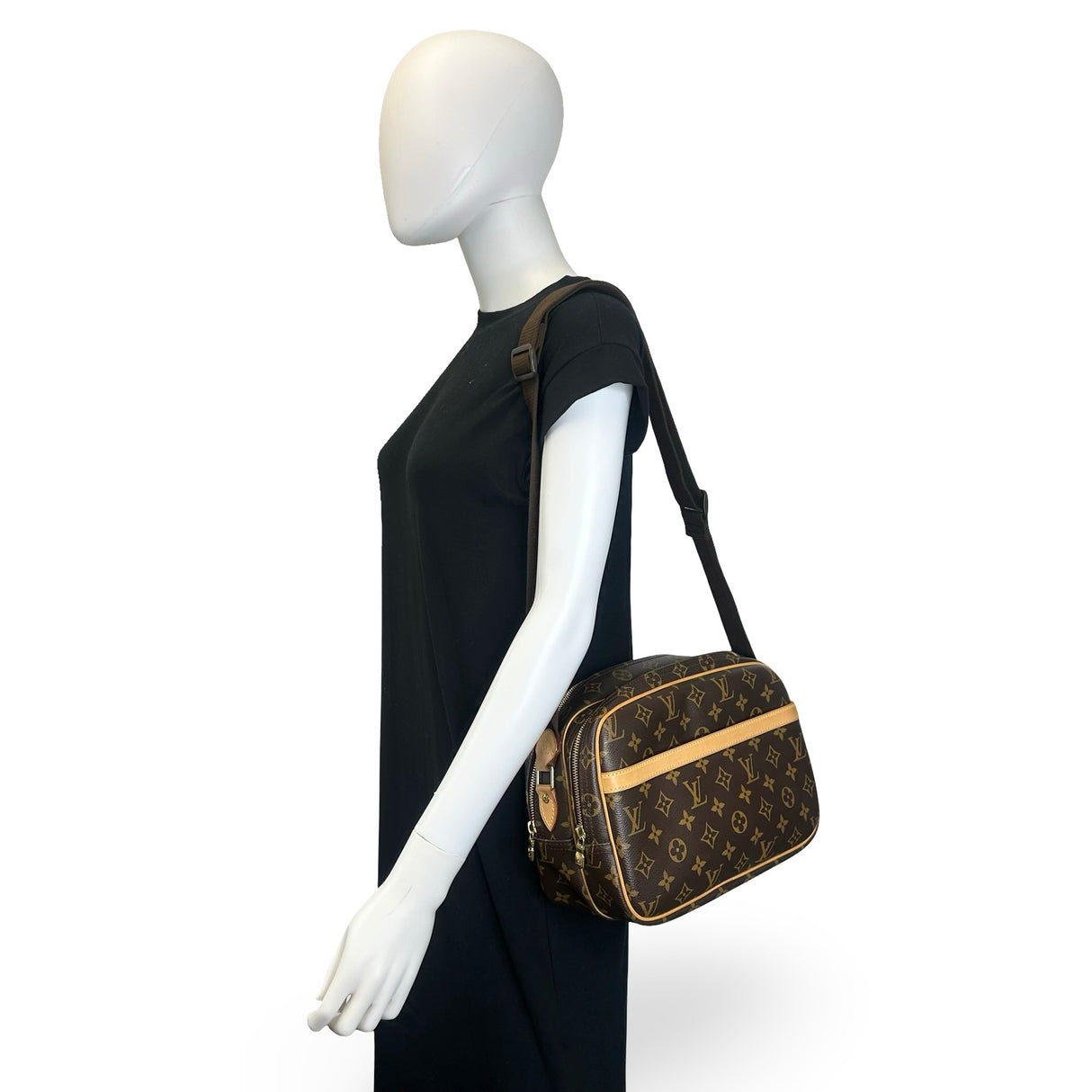 LOUIS VUITTON: Monogram Reporter PM