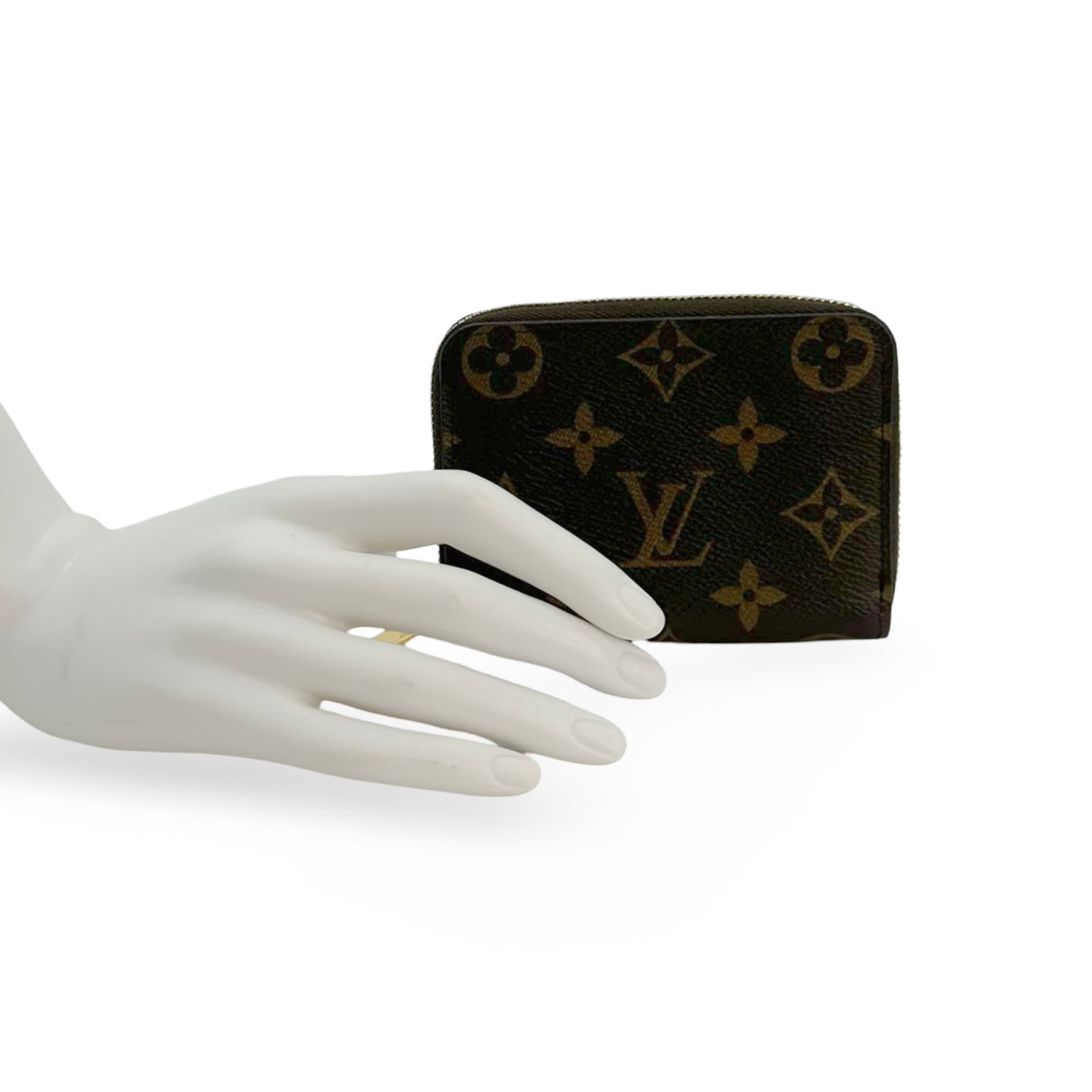 LOUIS VUITTON: Monogram Zippy Coin Purse