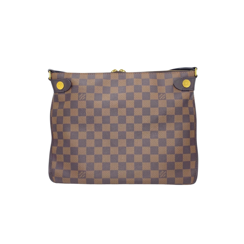 LOUIS VUITTON: Lambskin Quilted Flowers Triangle Softy – Luv Luxe