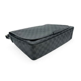 LOUIS VUITTON: Damier Graphite Daniel Messenger GM