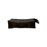 LOUIS VUITTON: Monogram Toiletry 15