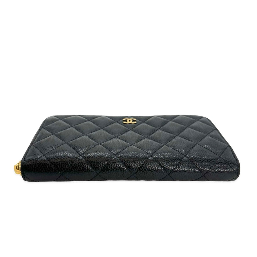CHANEL: Quilted Caviar Large Gusset Zip Wallet