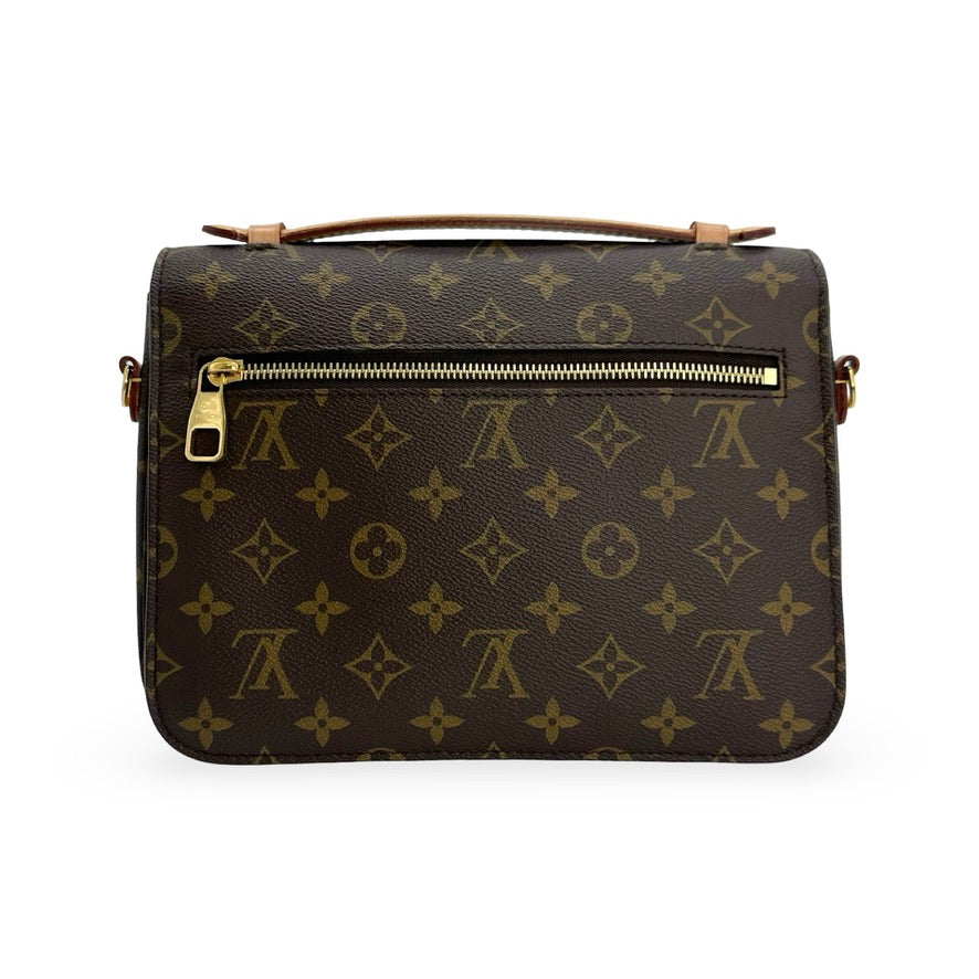 LOUIS VUITTON: Monogram Pochette Metis
