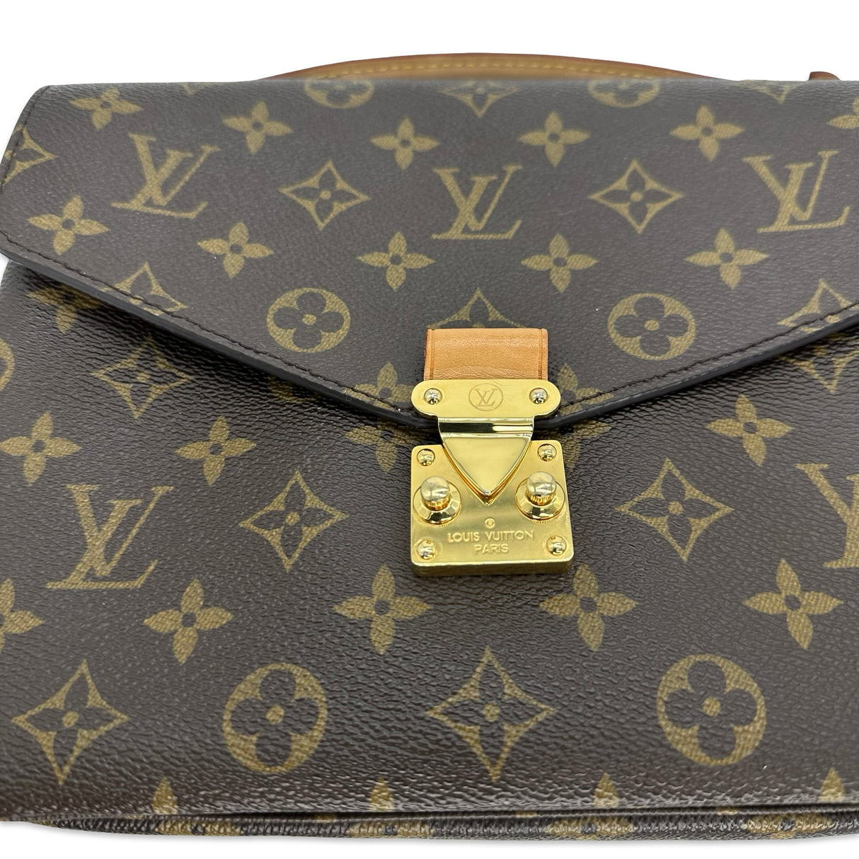 LOUIS VUITTON: Monogram Pochette Metis