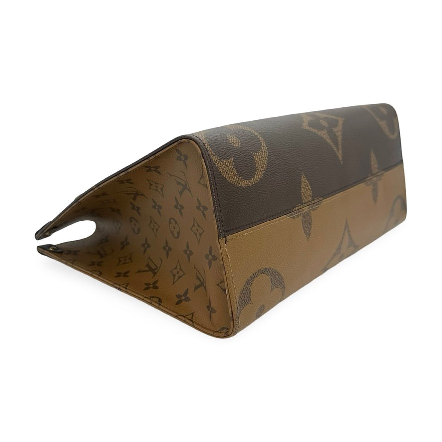 LOUIS VUITTON: Monogram Onthego MM