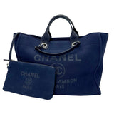 CHANEL: Large Deauville Tote